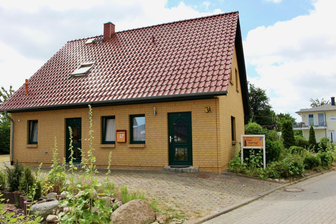 Ferienhaus Zum Findling 奥斯特巴德·哥伦 外观 照片