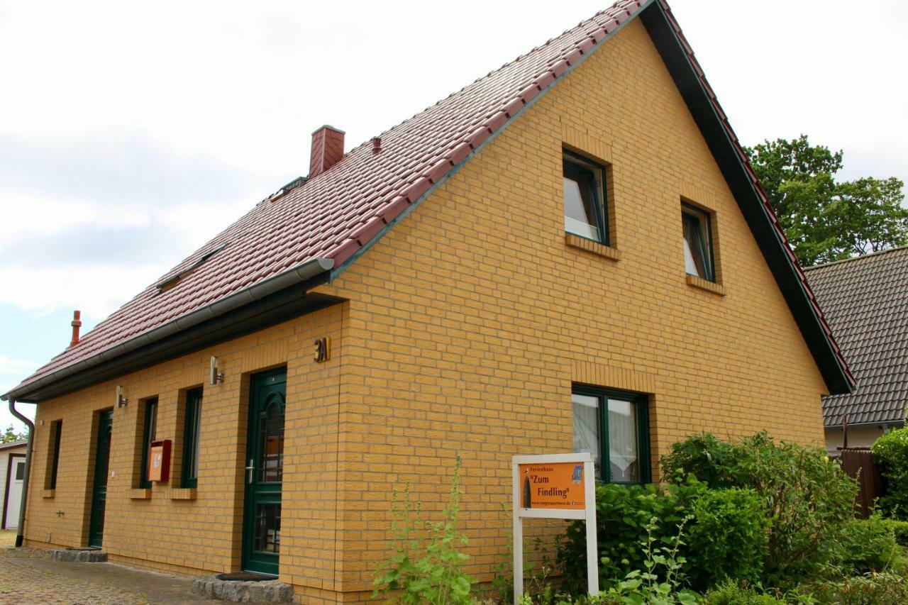 Ferienhaus Zum Findling 奥斯特巴德·哥伦 外观 照片